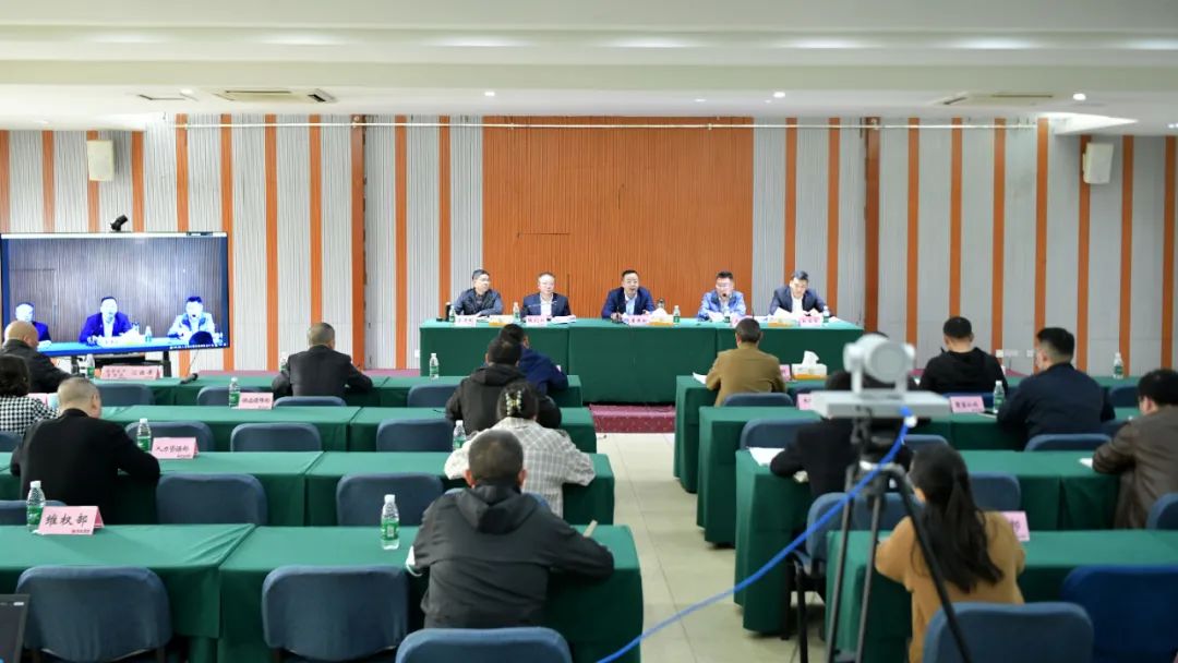 已经进入到第二天集中自学和交流研讨中