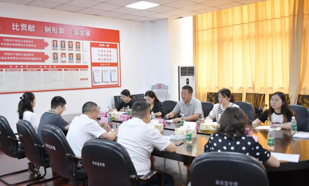教学科长康峻