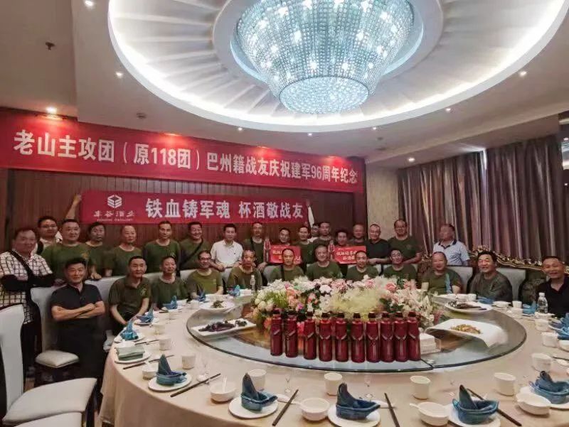 一直坚持工作在户外生产一线的丰谷酒业
