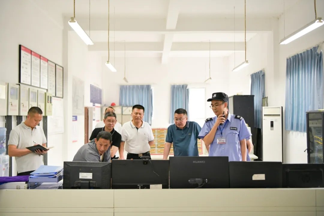 新型工业化和数字经济局副局长徐民强