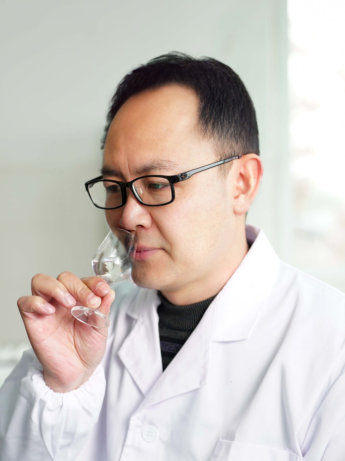 工作室以卢中明同志（高级工程师