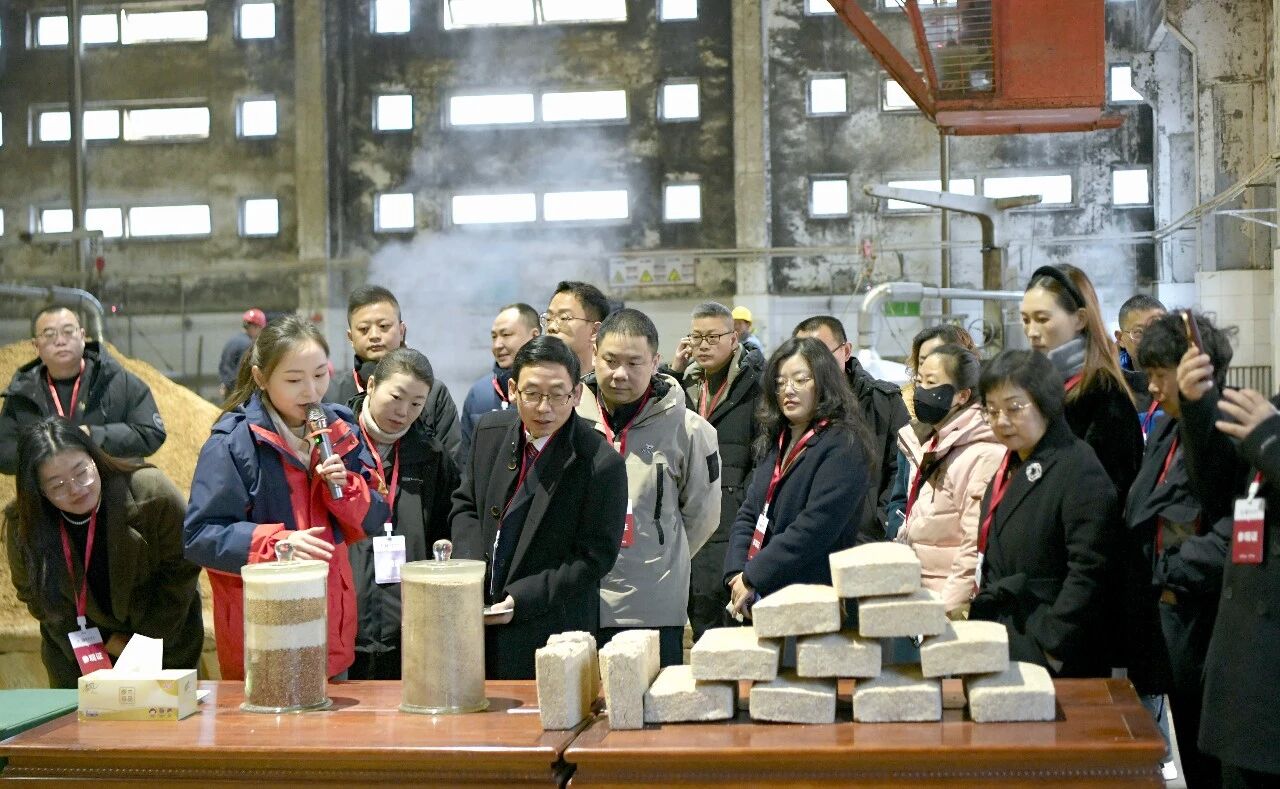 郑世红参加